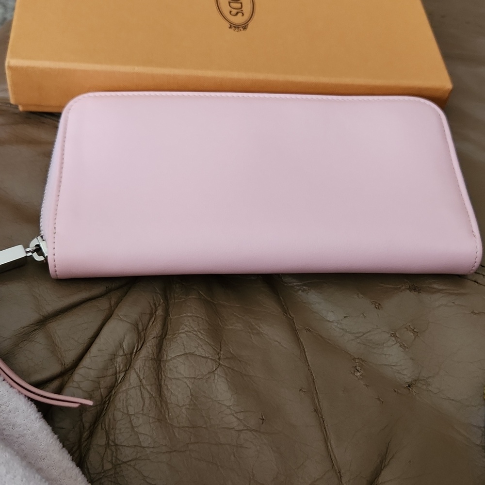 Wallet - Picture 4 of 4